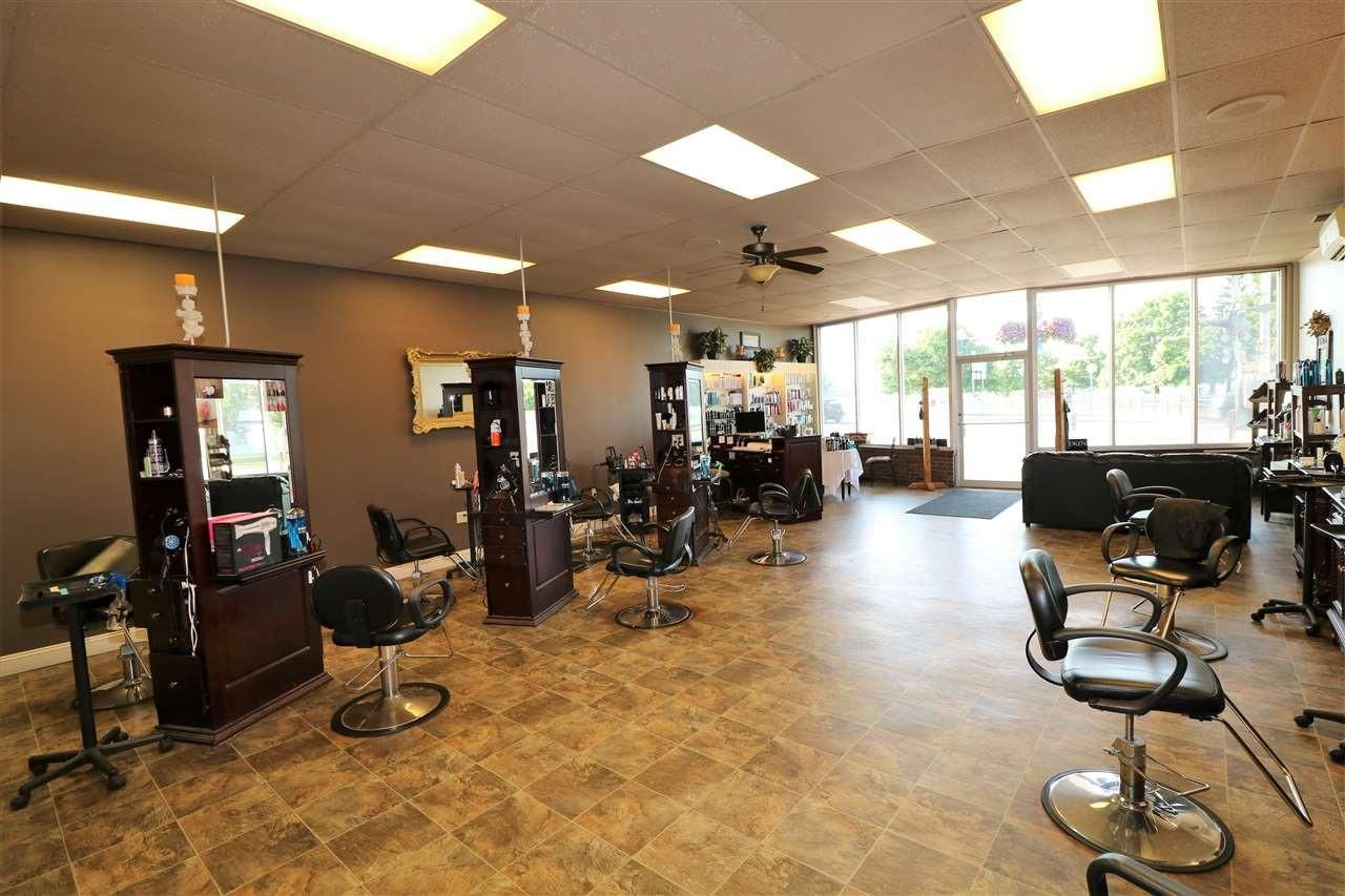 1 Main St, Newport, VT 05855